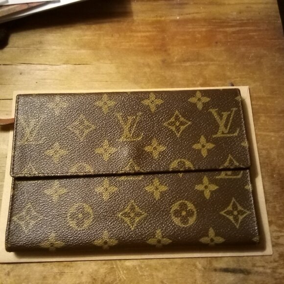 Louis Vuitton Vintage Wallet, CC Holder, Zippered Ck Compartment~Dustbag Inc, - Picture 7 of 7